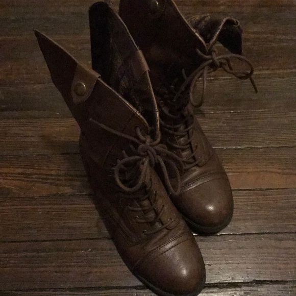 Steve Madden Lace Up Combat Boots Brown Leather - Picture 2 of 7